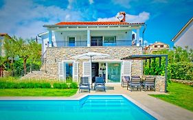 Salt & Sand Villa